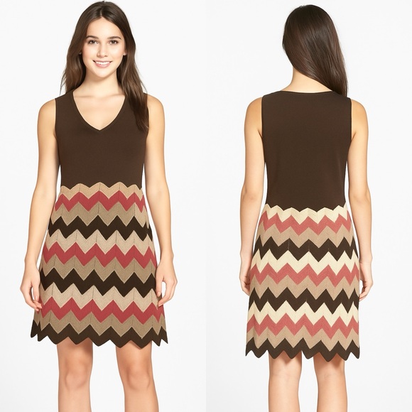 BCBGMaxAzria Women’s Chevron Knit Dress - Picture 1 of 12